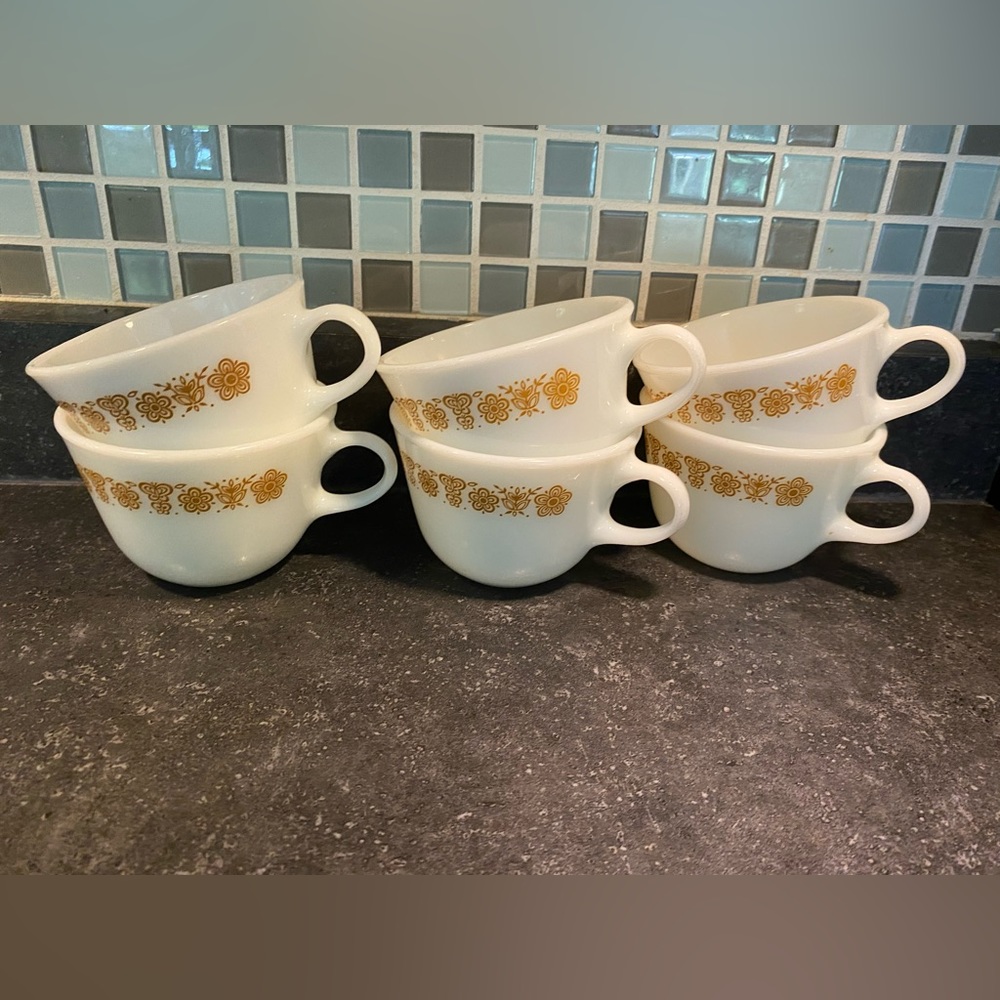 Set of 6 vintage Pyrex Butterfly Gold tea/coffee cups